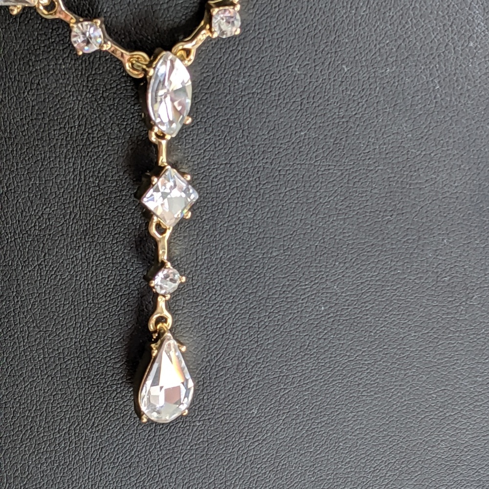 Necklace - Picture 2 of 3